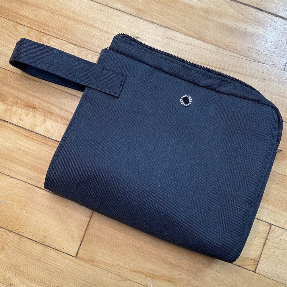 BVLGARI Black Cosmetics Makeup Bag Travel Pouch Clutch‎